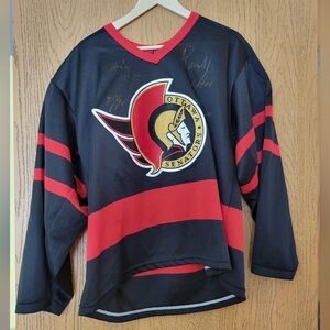 NHL vintage Ottowa Senators Autographed CCM jersey L